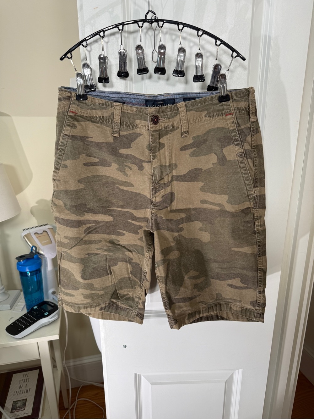 🌿 Lucky Brand Saturday Stretch Camo Shorts Men’s Size 30